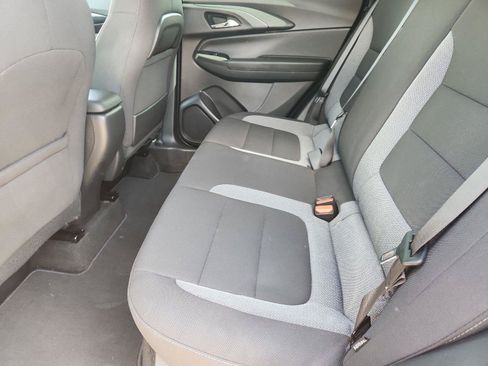 Used 2025 Chevrolet TrailBlazer LS w/ LS Confidence Package FWD image 22