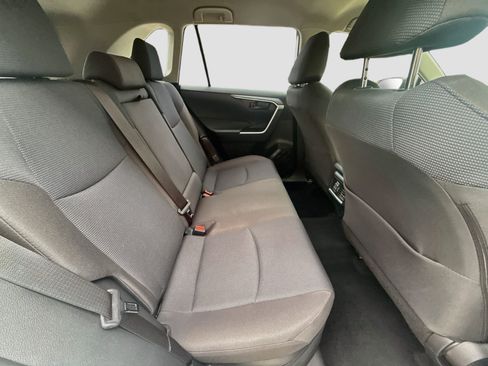 Used 2024 Toyota RAV4 LE AWD/4WD image 26