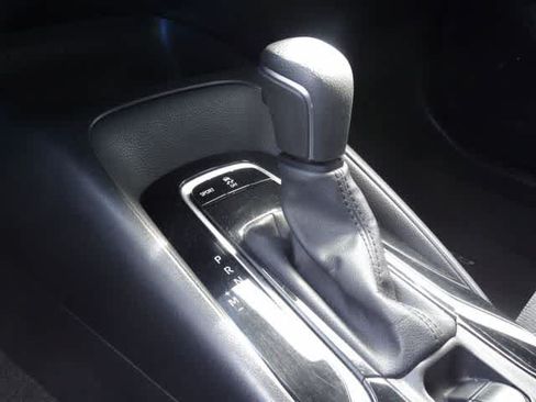 Used 2021 Toyota Corolla SE w/ Carpet Mat Package (TMS) FWD image 12