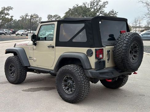 Used 2017 Jeep Wrangler Rubicon image 3