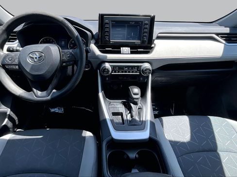 Used 2021 Toyota RAV4 XLE FWD image 15
