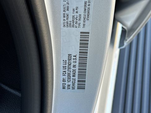 New 2026 RAM 1500 Laramie w/ Night Edition AWD/4WD image 27