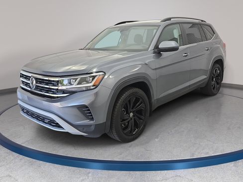 Certified 2023 Volkswagen Atlas SE w/ Panoramic Sunroof Package FWD image 1