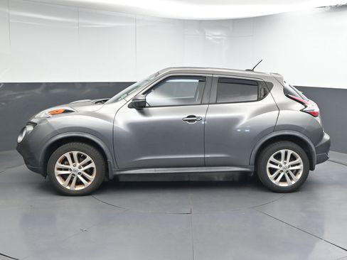 Used 2015 Nissan Juke SV image 5