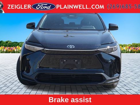 Used 2024 Toyota bZ4X FWD image 8