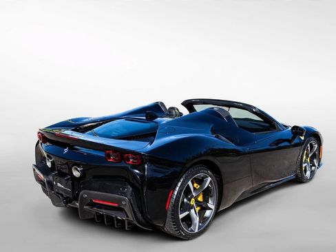 Certified 2025 Ferrari SF90 Spider AWD/4WD image 2