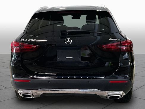 Used 2024 Mercedes-Benz GLA 250 4MATIC image 5