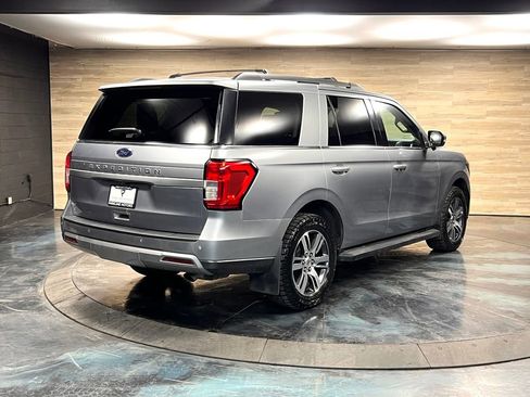 Used 2024 Ford Expedition XLT image 29