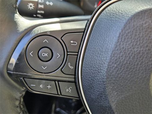 Used 2022 Toyota Corolla Cross LE image 26