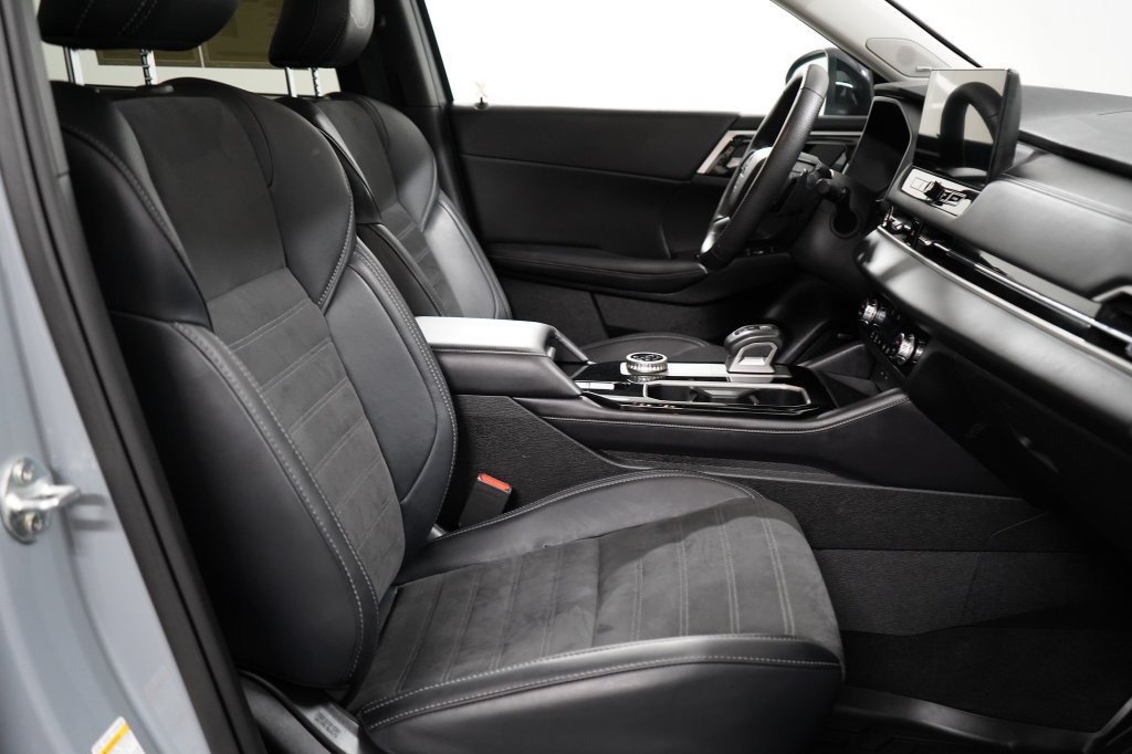 Used 2026 Mitsubishi Outlander AWD image 23