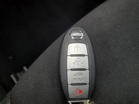 Used 2022 Nissan Sentra SV FWD image 32