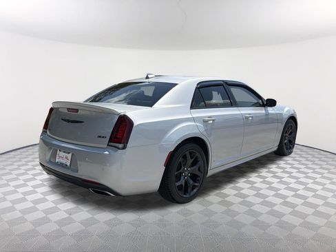 Used 2023 Chrysler 300 Touring L w/ Popular Equipment Group RWD image 6