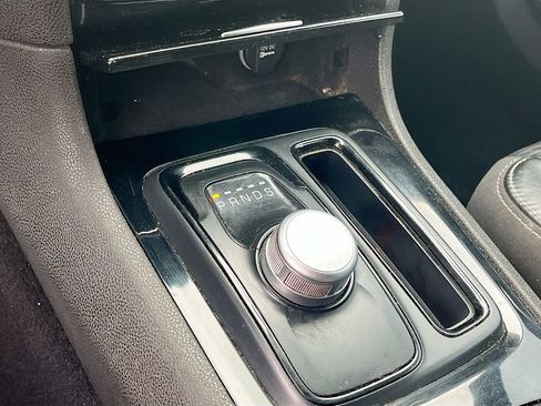 Used 2021 Chrysler 300 S image 17