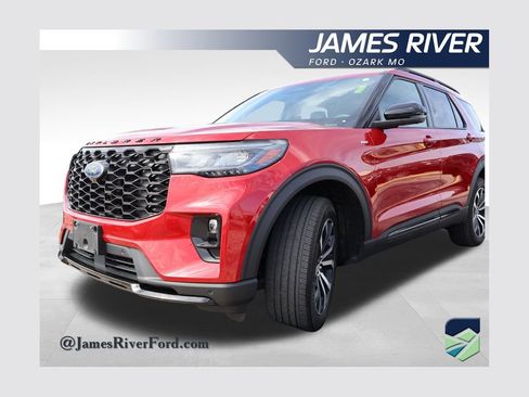 Certified 2025 Ford Explorer ST-Line image 1