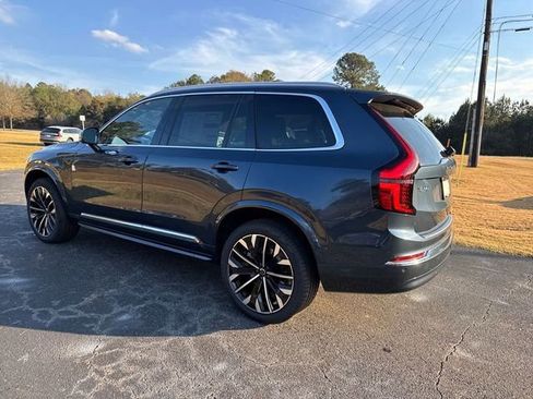 Certified 2026 Volvo XC90 B6 Plus w/ Protection Package Premier AWD/4WD image 4