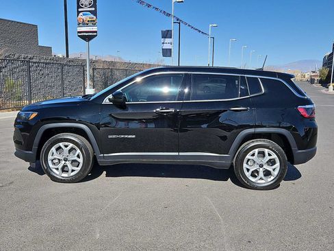 Used 2025 Jeep Compass Sport AWD/4WD image 5