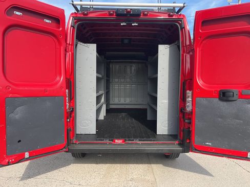 Used 2022 RAM ProMaster 2500 w/ Interior LED Lighting Group FWD image 13