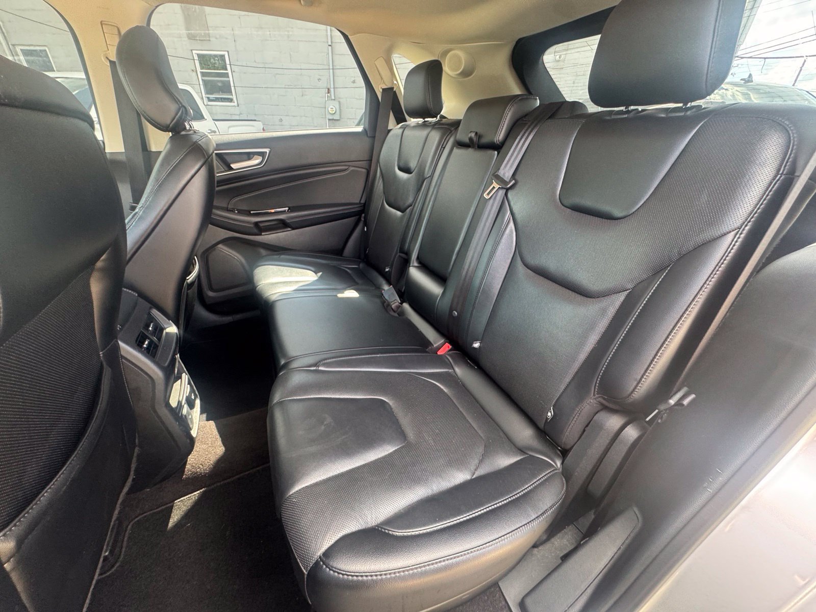 Used 2019 Ford Edge Titanium w/ Equipment Group 301A FWD image 23