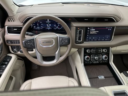 Certified 2024 GMC Yukon Denali AWD/4WD image 15