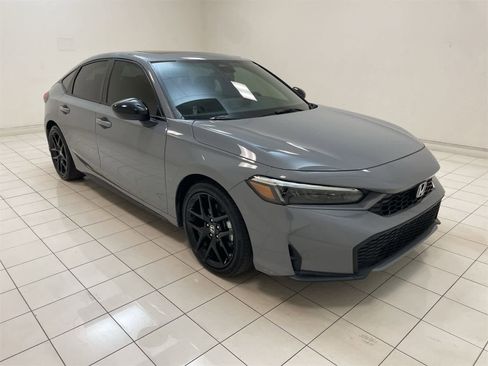 Used 2025 Honda Civic Sport image 25