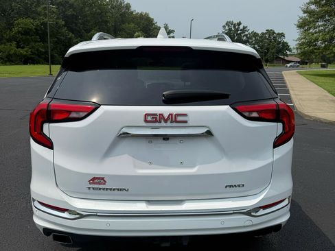 Used 2019 GMC Terrain Denali w/ Advanced Safety Package AWD/4WD image 8
