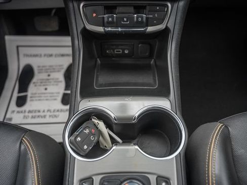 Used 2022 GMC Terrain AT4 w/ Infotainment Package II AWD/4WD image 40