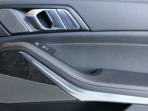 Used 2025 BMW X5 xDrive40i image 31