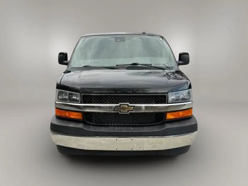 Used 2019 Chevrolet Express 2500 w/ Driver Convenience Package RWD image 2
