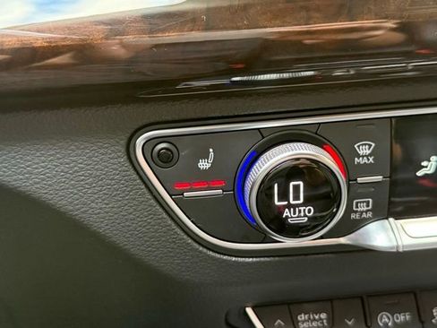 Used 2018 Audi Q5 2.0T Premium image 22