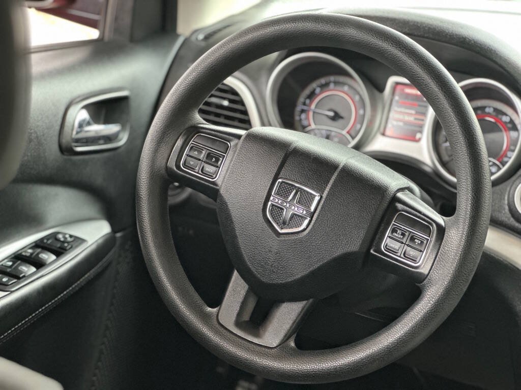 Used 2017 Dodge Journey SXT AWD/4WD image 9