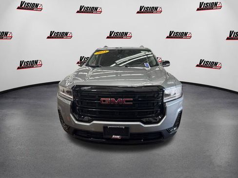 Used 2023 GMC Acadia SLE w/ Driver Convenience Package image 2