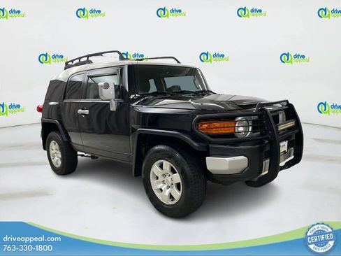 Used 2010 Toyota FJ Cruiser 4WD image 3