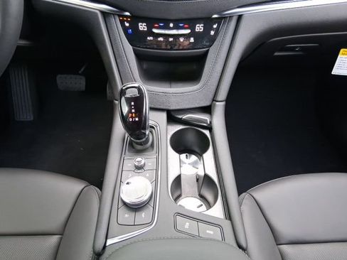 New 2026 Cadillac XT5 Premium Luxury w/ LPO, ONYX Package image 14