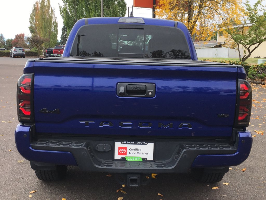 Used 2022 Toyota Tacoma Limited w/ Black Out Package (TMS) AWD/4WD image 6