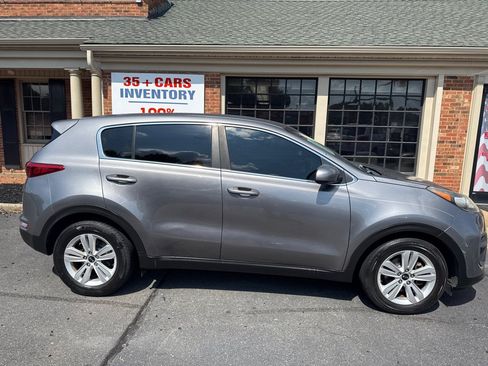 Used 2018 Kia Sportage LX FWD image 4