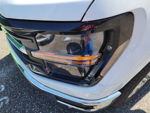 New 2025 Ford F150 XLT w/ Equipment Group 303A High image 5