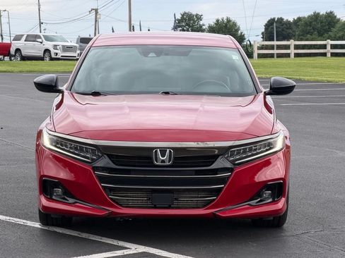 Used 2021 Honda Accord Sport image 2