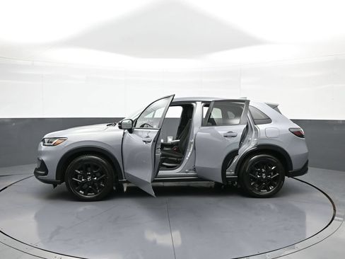 Certified 2024 Honda HR-V Sport image 41