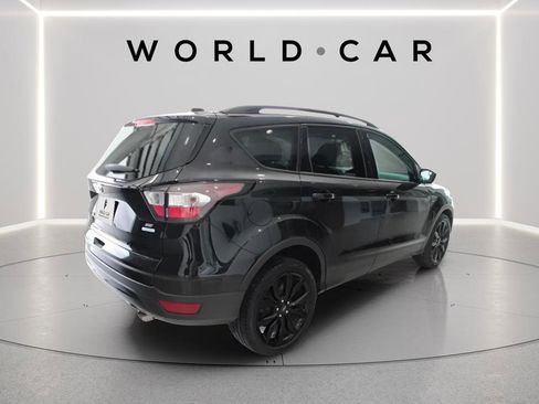 Used 2018 Ford Escape SE w/ SE Sport Appearance Package image 7