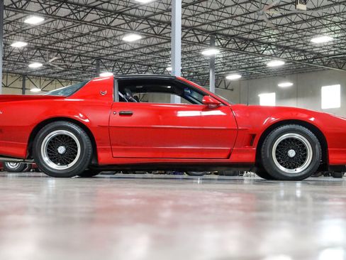 Used 1988 Pontiac Firebird Trans Am RWD image 7