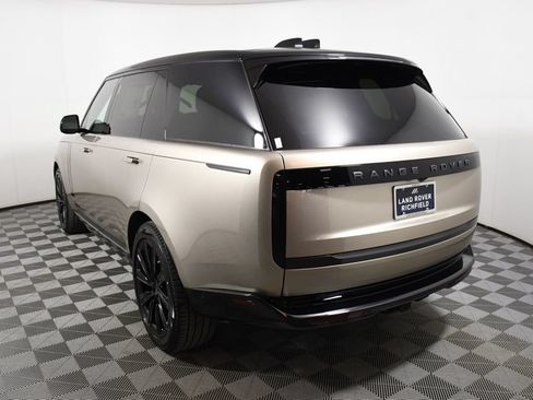 New 2026 Land Rover Range Rover Long Wheelbase SE AWD/4WD image 4