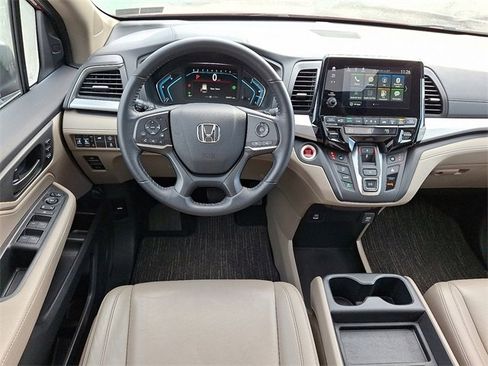 Certified 2023 Honda Odyssey EX-L image 8