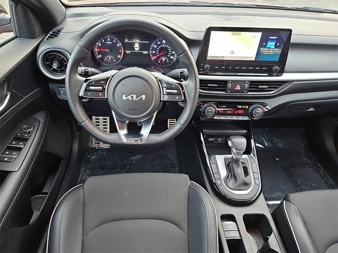 Certified 2024 Kia Forte GT-Line image 11