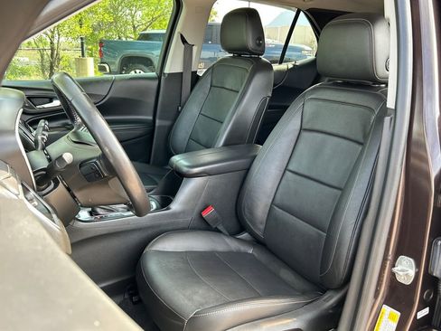 Used 2020 Chevrolet Equinox Premier image 16