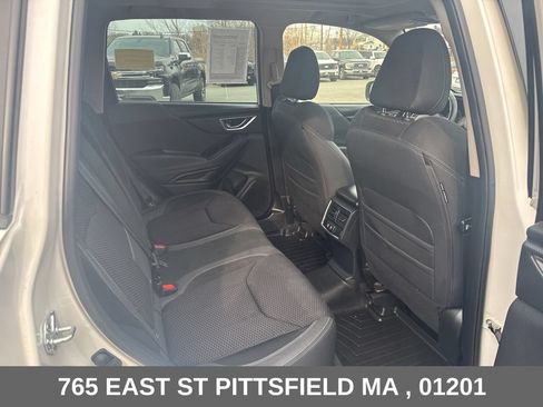 Used 2023 Subaru Forester Premium AWD/4WD image 19