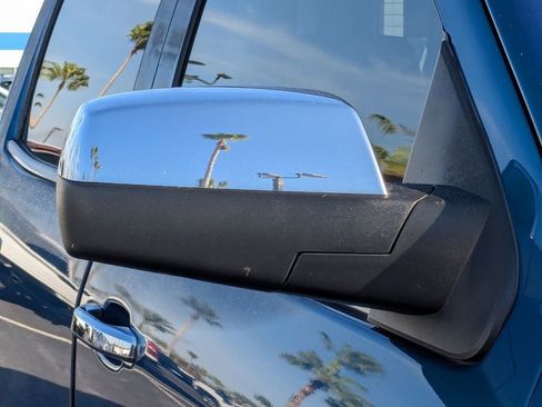 Used 2018 Chevrolet Silverado 1500 High Country image 12