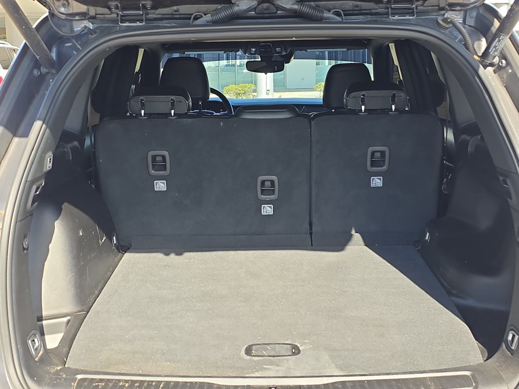 Used 2024 Jeep Grand Cherokee Altitude RWD image 13