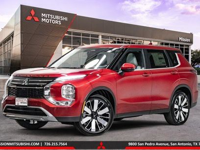 New 2025 Mitsubishi Outlander SE