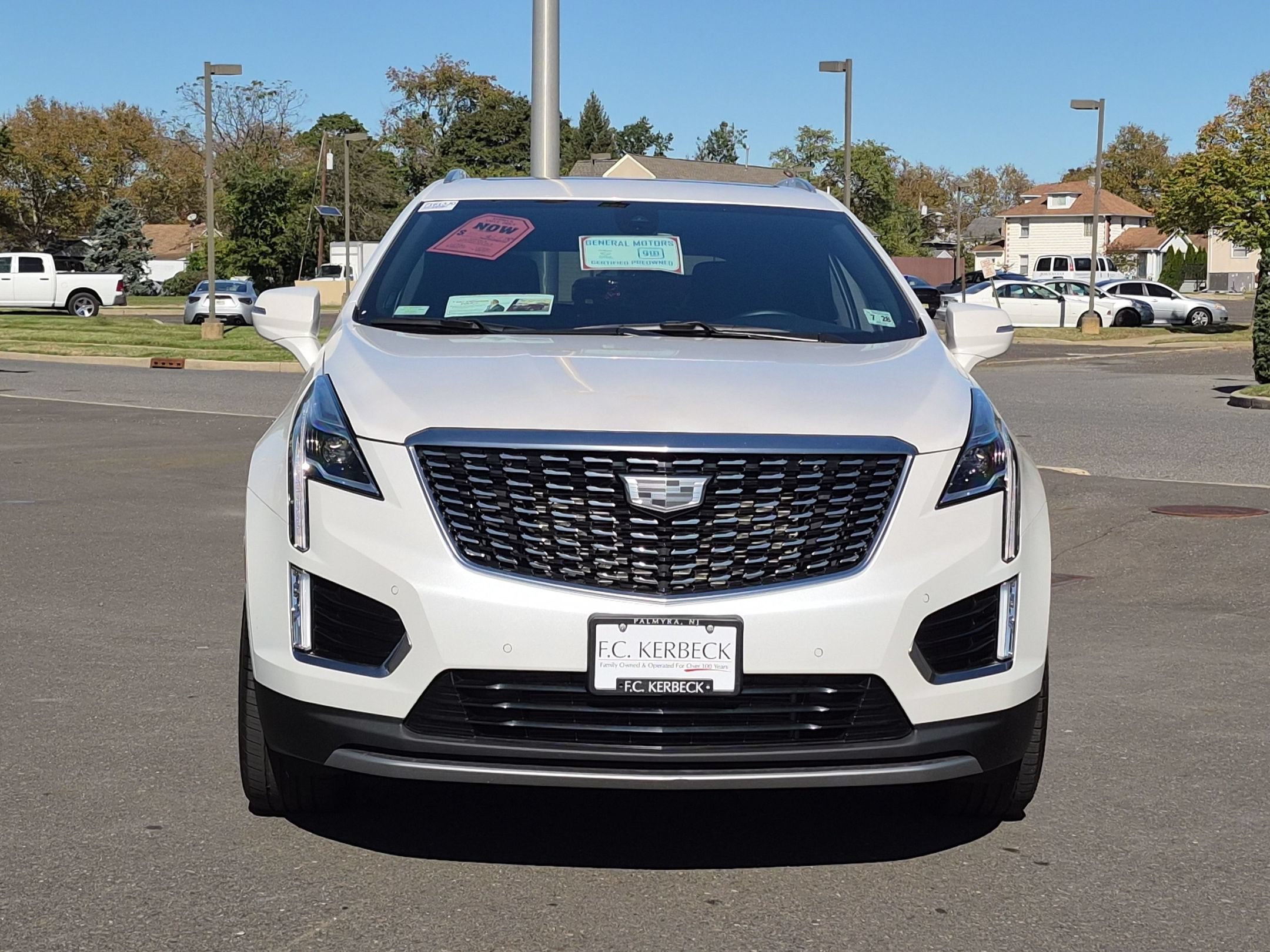 Certified 2023 Cadillac XT5 Premium Luxury FWD image 3