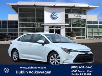 Used 2024 Toyota Corolla LE video 1
